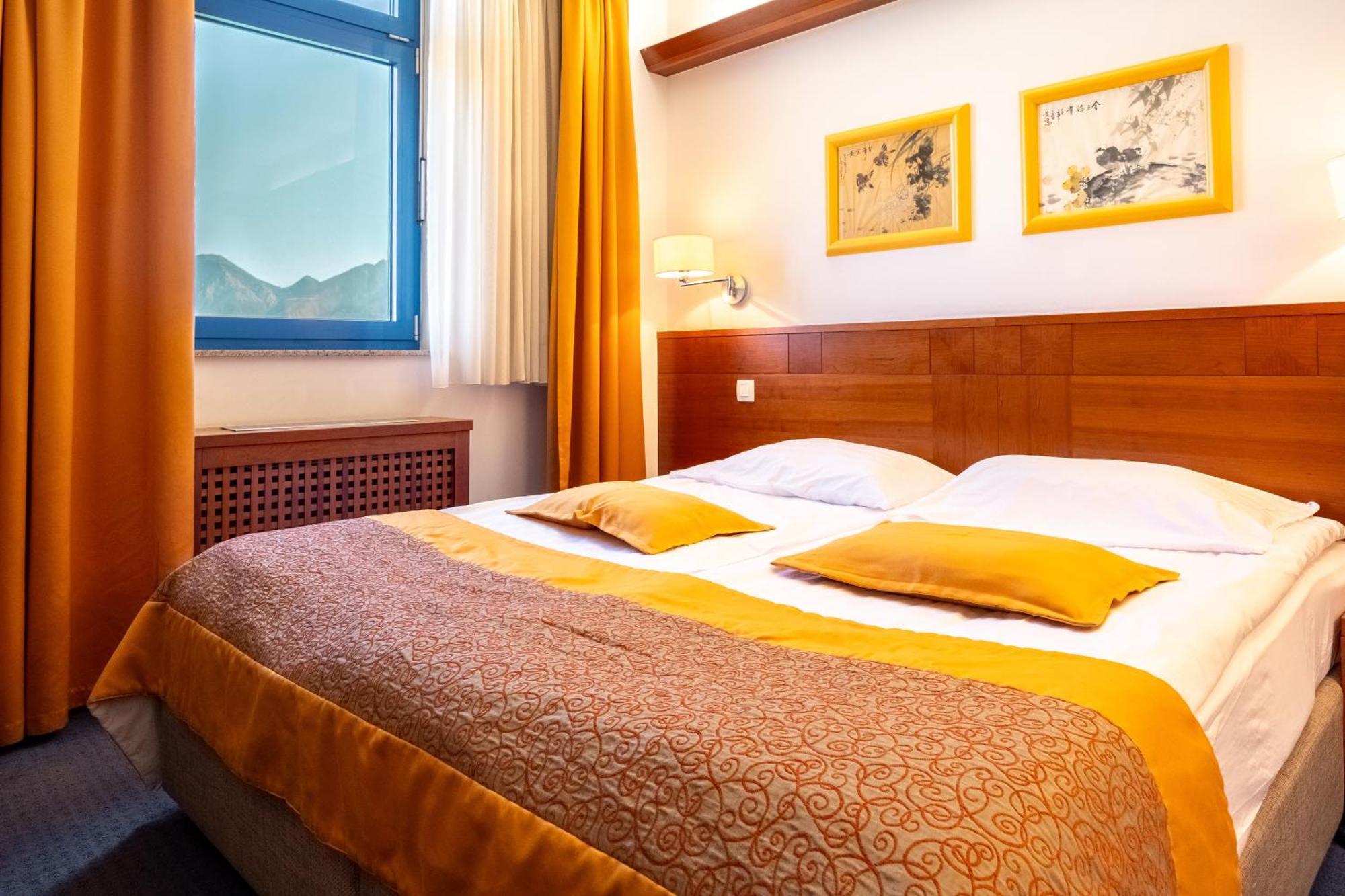 Garni Hotel Azul Kranj Exterior photo