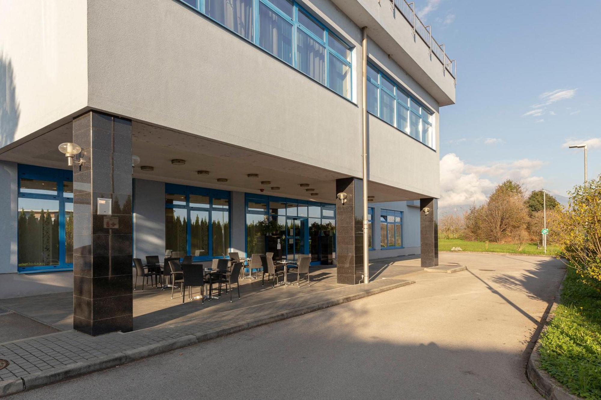 Garni Hotel Azul Kranj Exterior photo